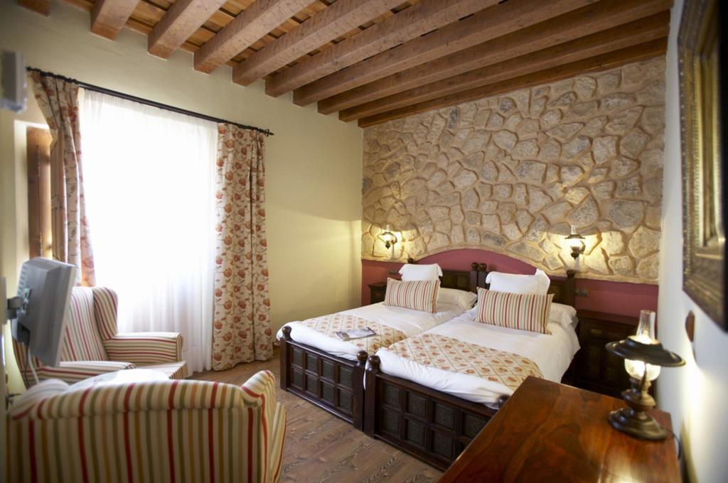 Ibersol La Casona De Andrea Otel Tiedra Dış mekan fotoğraf